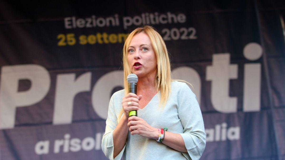 La ultraderechista Giorgia Meloni, de 45 años, se encamina a ser la primera mujer en presidir un Gobierno en Italia.