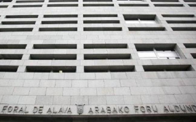 Edificio de la Hacienda foral.