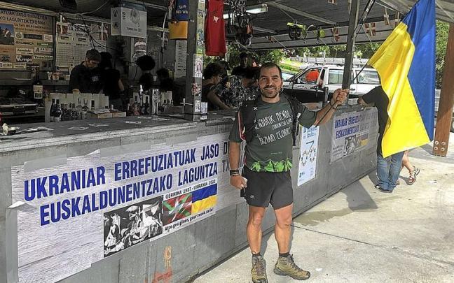Mintegia, en el comienzo de su reto ayer en San Crist&oacute;bal (Busturia). | FOTO: I. FRADUA