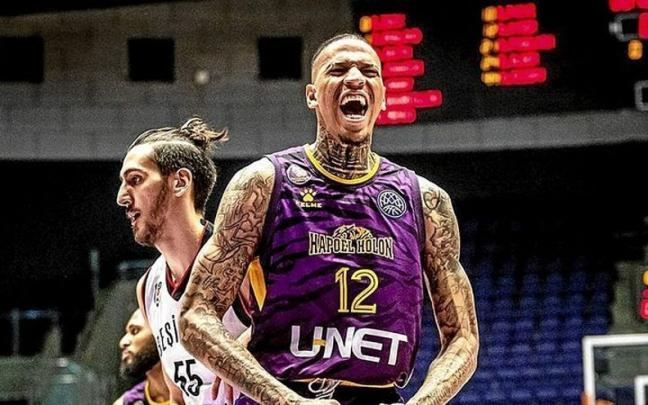 Michale Kyser celebra una buena acción con su anterior equipo, el Hapoel Holon. Michale Kyser celebra una buena acción con su anterior equipo, el Hapoel Holon.
