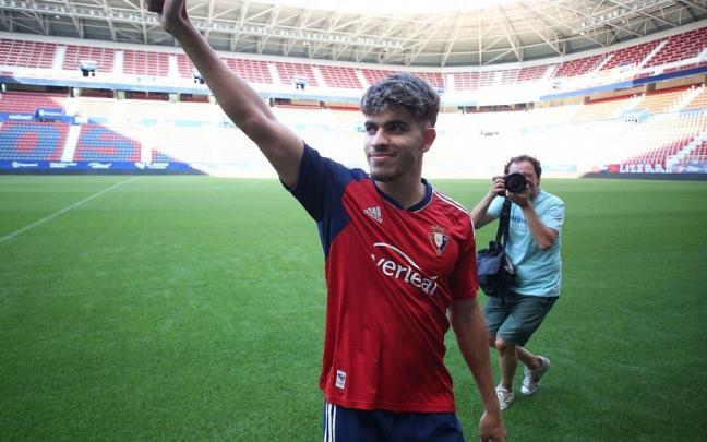 Presentaci&oacute;n de Abde en El Sadar