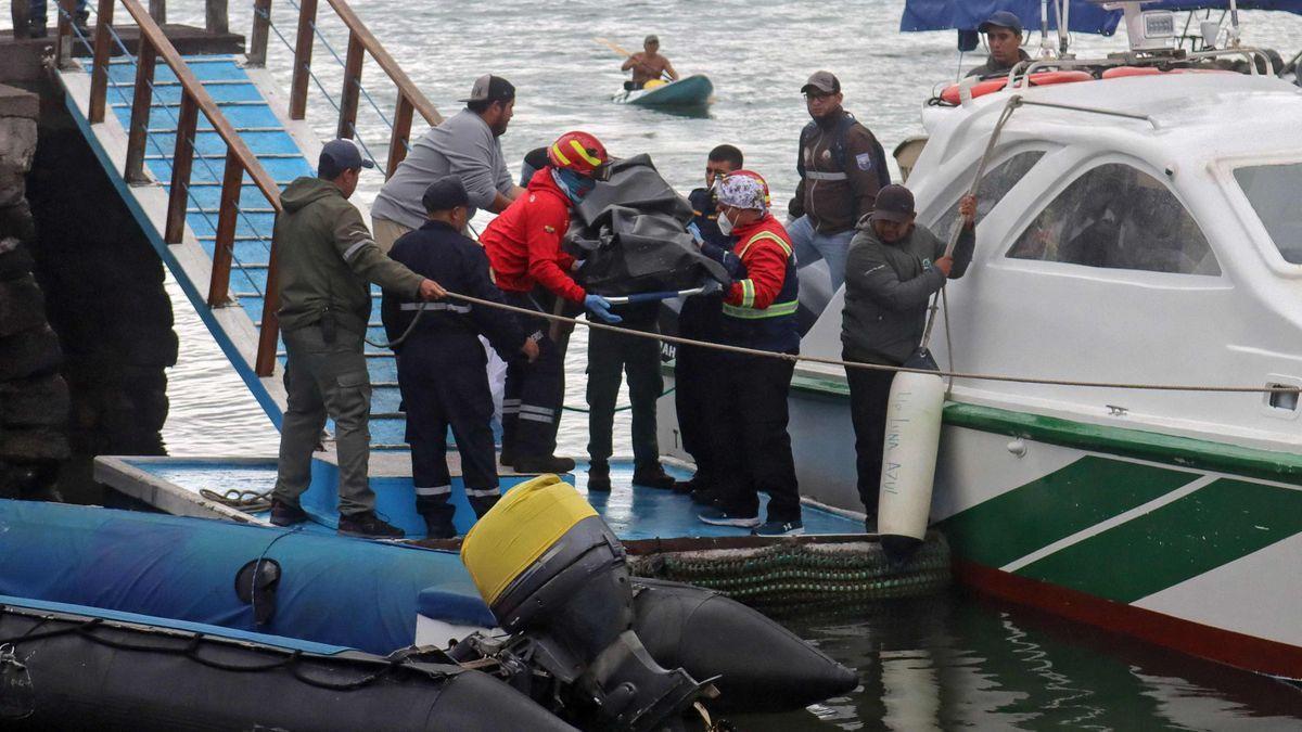 Los fallecidos en el naufragio son dos turistas ecuatorianos, un colombiano y un estadounidense-israelí.
