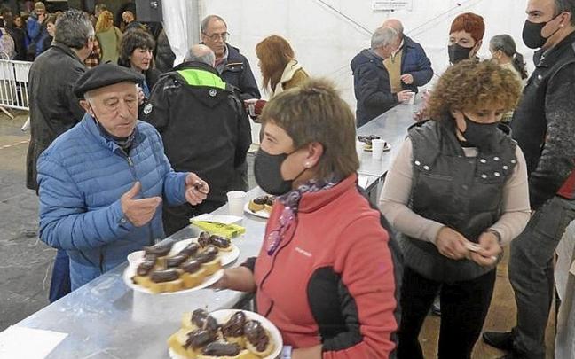 Iazko Urretxuko odolki dastaketa.