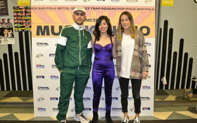 Actuación de Amaia Santamaría, Mía Kalo y M. Sánchez en Bilborock como triunfadores del certamen Musika Km0