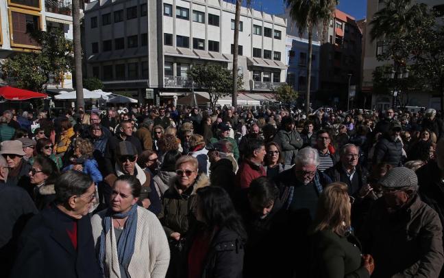 Algeciras guarda un minuto de silencio por el asesinato del sacristán.