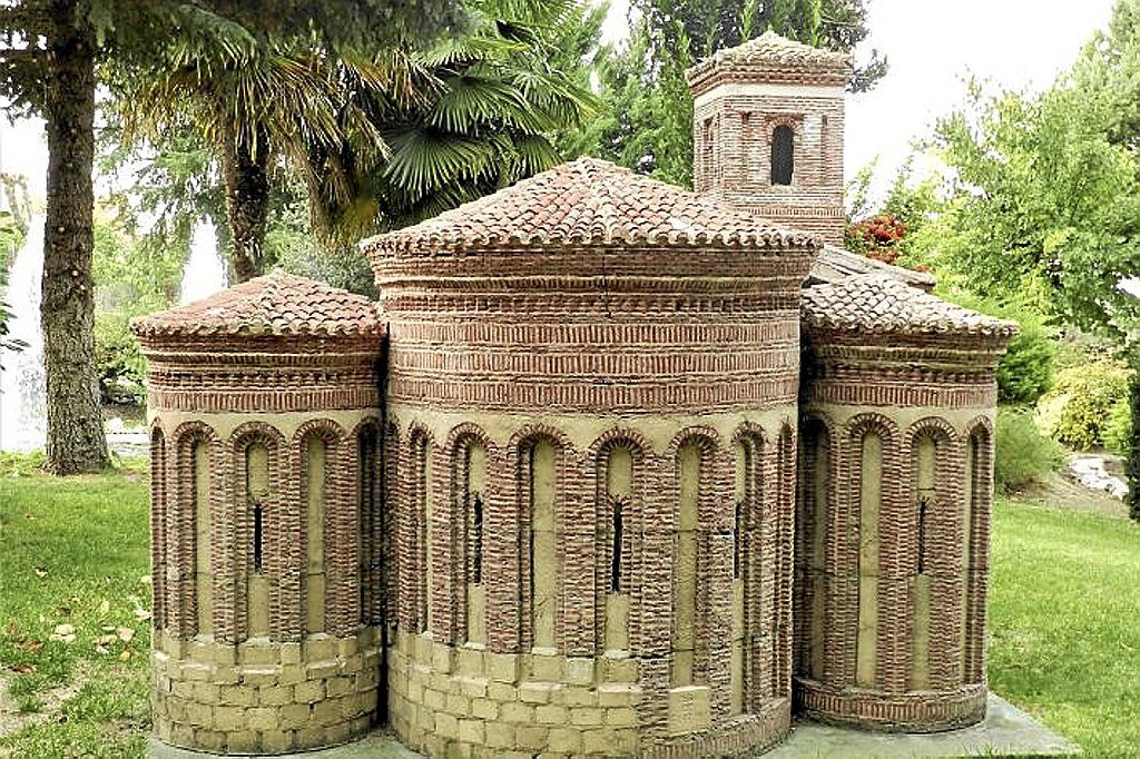 Maqueta de la Iglesia de San Salvador, en Toro.
