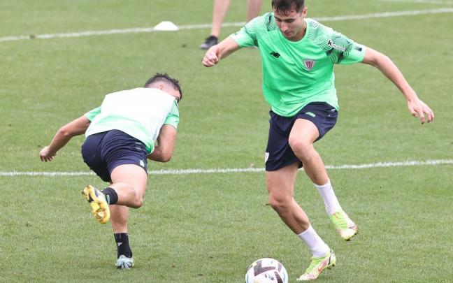 Jon Morcillo, durante un entrenamiento en Lezama. Jon Morcillo, durante un entrenamiento en Lezama.