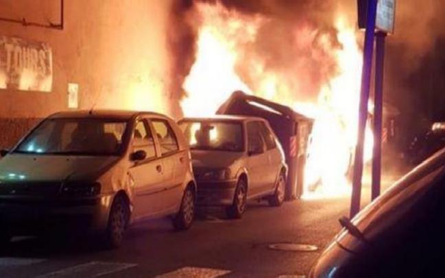 Incendio en unos contenedores de Manacor. Incendio en unos contenedores de Manacor.