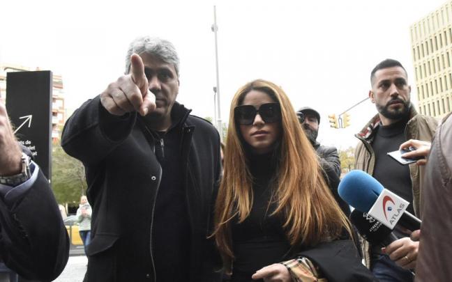 Shakira a su llegada a los juzgados de Barcelona para ratificar la demanda de separaci&oacute;n de Piqu&eacute;.