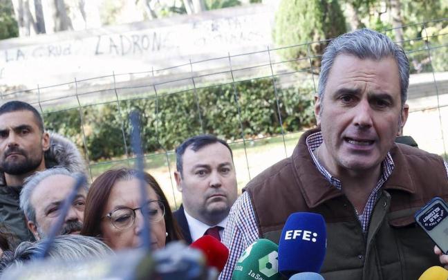 El vicepresidente de Vox, Javier Ortega Smith, comparece ante los medios. El vicepresidente de Vox, Javier Ortega Smith, comparece ante los medios.