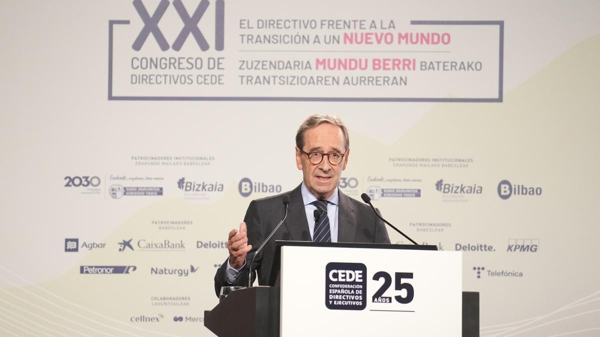 El presidente de Kutxabank, Gregorio Villalabeitia, interviene en el XXI Congreso de Directivos de la Fundación CEDE.