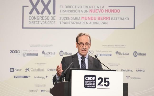 El presidente de Kutxabank, Gregorio Villalabeitia, interviene en el XXI Congreso de Directivos de la Fundación CEDE. El presidente de Kutxabank, Gregorio Villalabeitia, interviene en el XXI Congreso de Directivos de la Fundación CEDE.