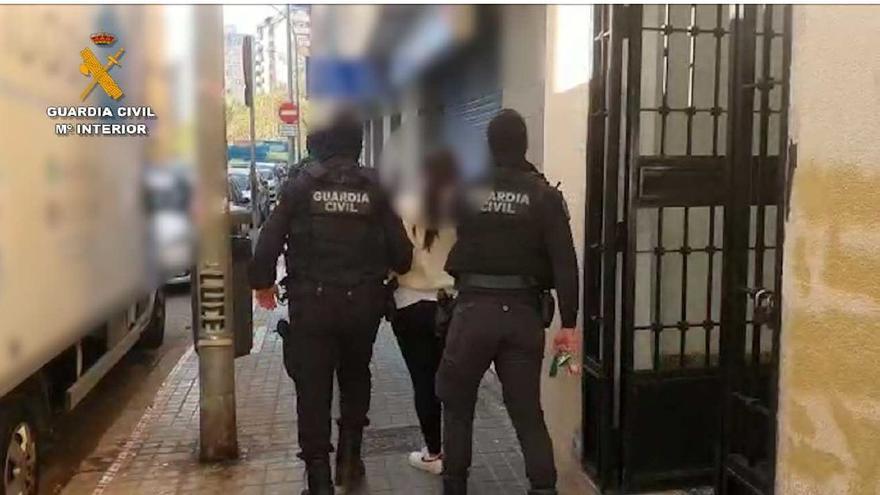 Una de las detenidas en Valencia y Castellón por la Guardia Civil.