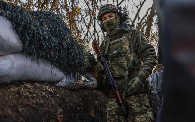 Un soldado ucraniano en Jersón.
