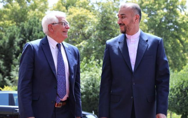 Josep Borrell, junto a Hosein Amirabdolahian, ministro de Exteriores de Irán, en Teherán. Josep Borrell, junto a Hosein Amirabdolahian, ministro de Exteriores de Irán, en Teherán.