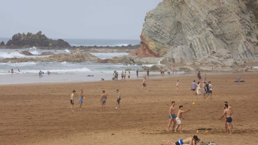 Playa de Atxabiribil en Sopela, donde habrá bandera roja