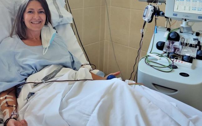 Miriam Aguirre, en el momento de la donación Miriam Aguirre, en el momento de la donación