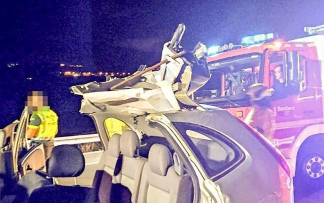 Estado en el que quedó el coche del zarauztarra de 73 años que supuestamente ha matado a su mujer en Benidorm Estado en el que quedó el coche del zarauztarra de 73 años que supuestamente ha matado a su mujer en Benidorm