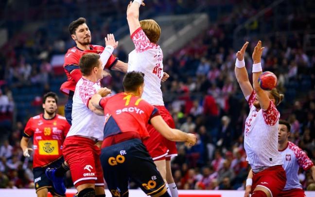 Lance del partido entre España y Polonia