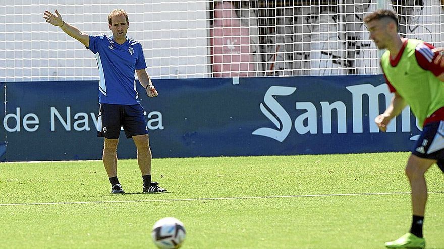 Jagoba Arrasate, en el entrenamiento matinal de ayer en Tajonar.