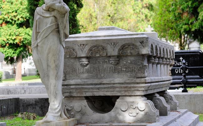 Mausoleo de la benefactora de Bilbao, do&ntilde;a Casilda de Iturrizar.