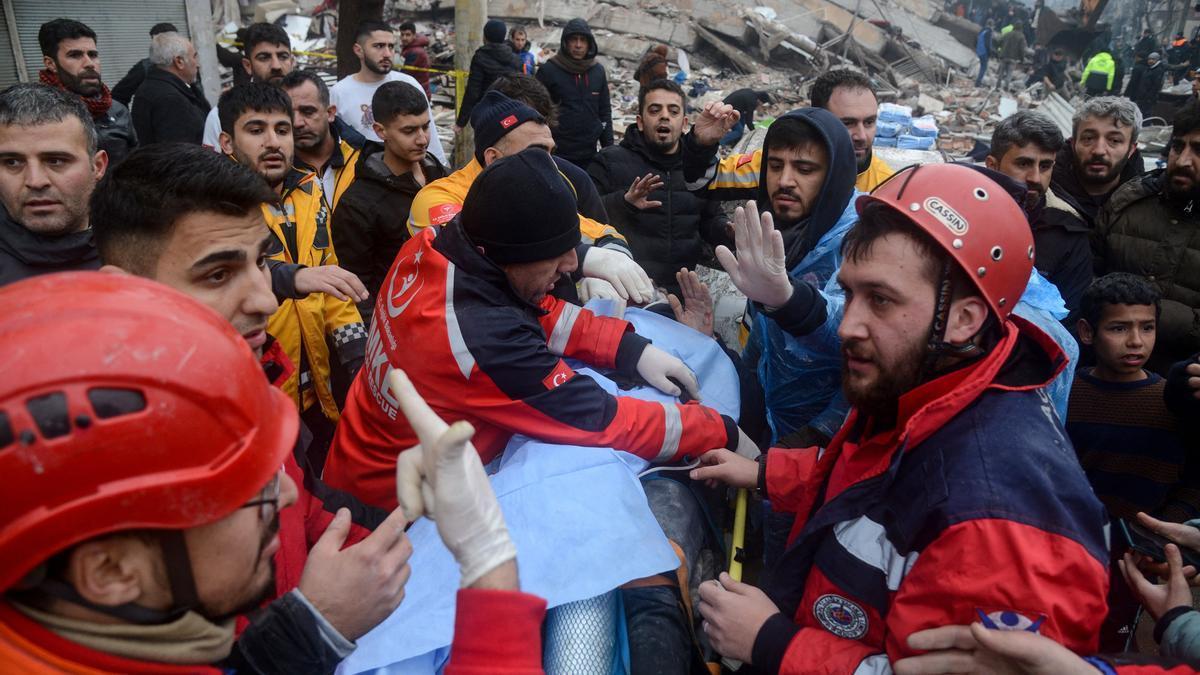 En imágenes: Más de 4.000 muertos en Turquía y Siria por un terremoto de magnitud 7,4 grados