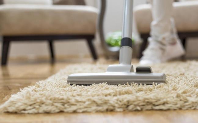 Los aspiradores son muy prácticos para la limpieza de las alfombras.