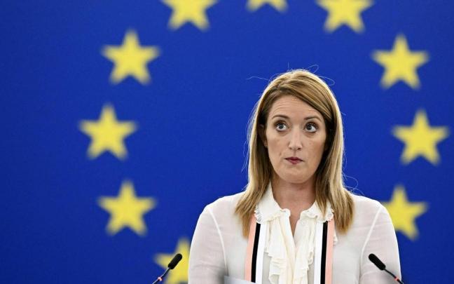 La presidenta del Parlamento Europeo, Roberta Metsola, al inicio del pleno. La presidenta del Parlamento Europeo, Roberta Metsola, al inicio del pleno.