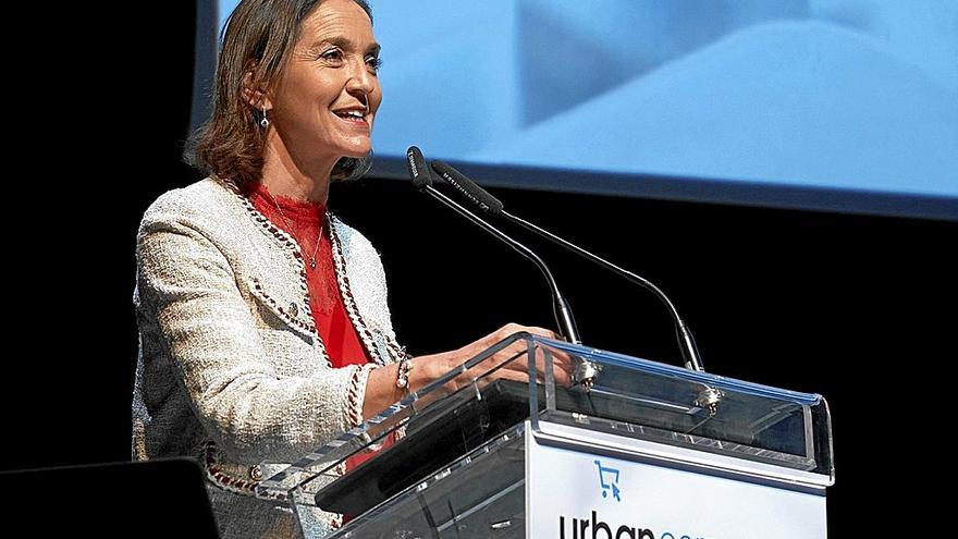 La ministra de Comercio, Reyes Maroto, durante su intervención ayer en la inauguración del congreso en el Palacio Europa.