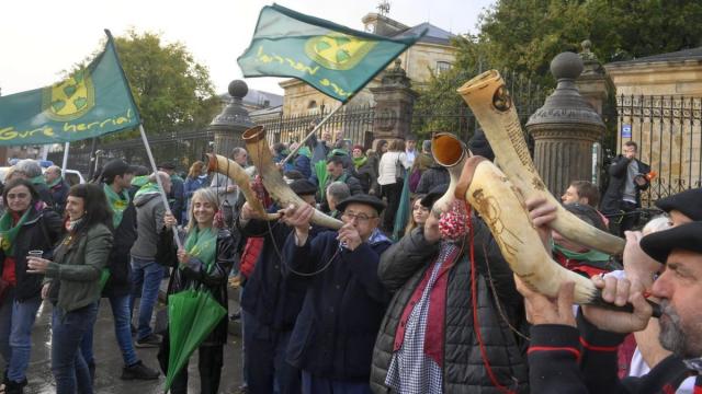 Vecinos de Usansolo celebran las independencia del municipio