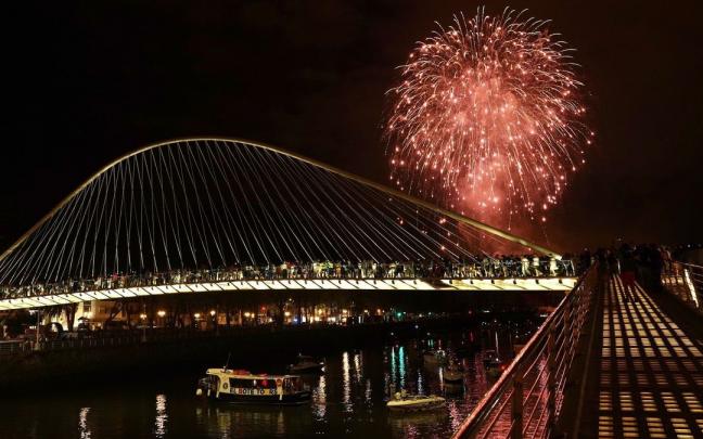 Pirotecnia Valencianak jaurti ditu Aste Nagusiko su-artifizialik onenak.