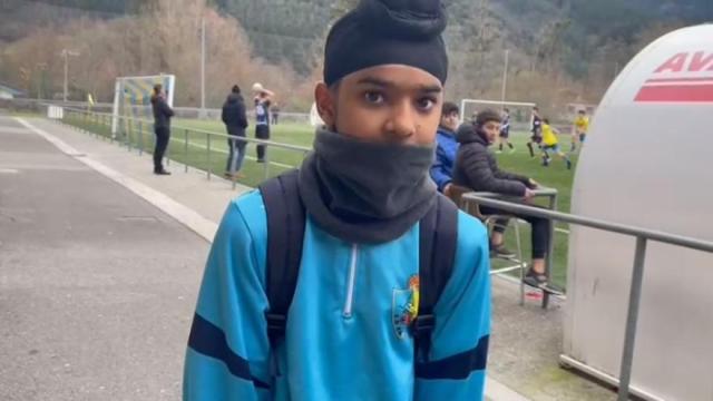 Gurpreet, muy contento por volver a jugar Gurpreet, muy contento por volver a jugar