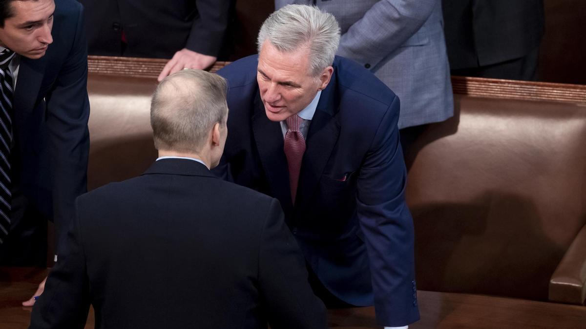 El candidato republicano, Kevin McCarthy, en la sesión del Congreso