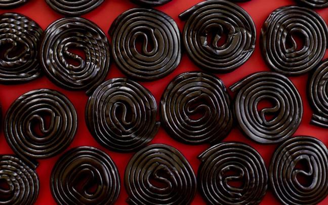 Ruedas de regaliz negro. Ruedas de regaliz negro.