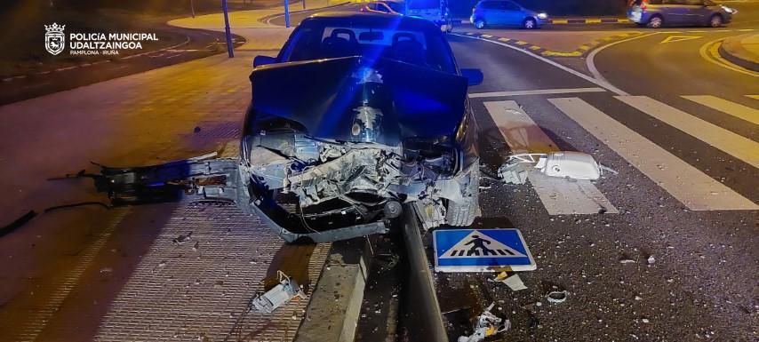 Imagen de uno de los accidentes de tráfico registrados este fin de semana en Pamplona