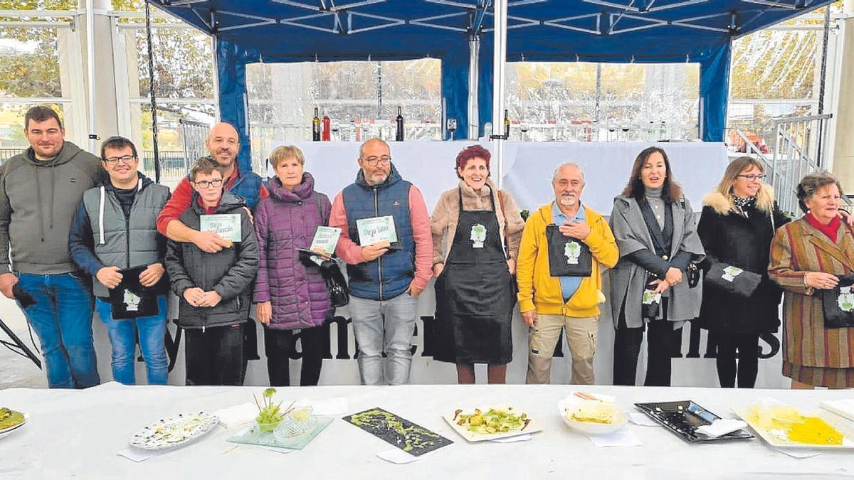 Imagen de los ganadores del concurso de platos elaborados con brócoli.