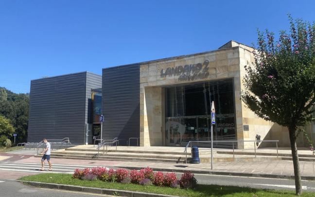 La plantilla de Durango Kirolak vuelve a denunciar su situación laboral.