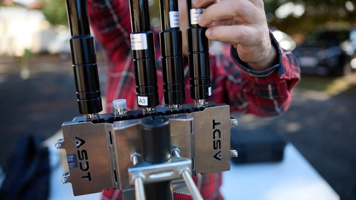 Antenas para la detección e inhibición de drones.