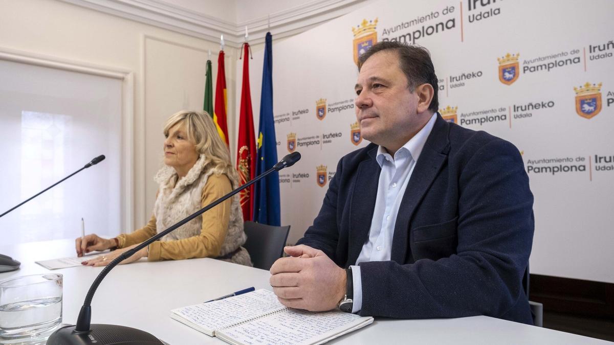 María Caballero y Fernando Sesma, durante la presentación.