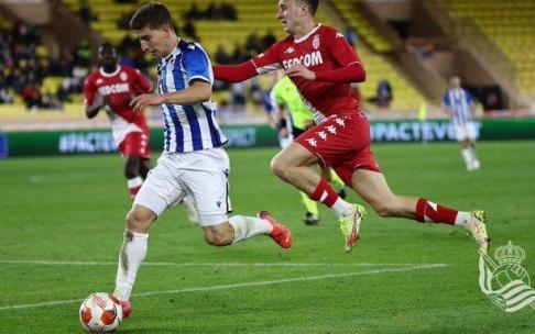 Aihen, en el partido ante el Mónaco. Aihen, en el partido ante el Mónaco.