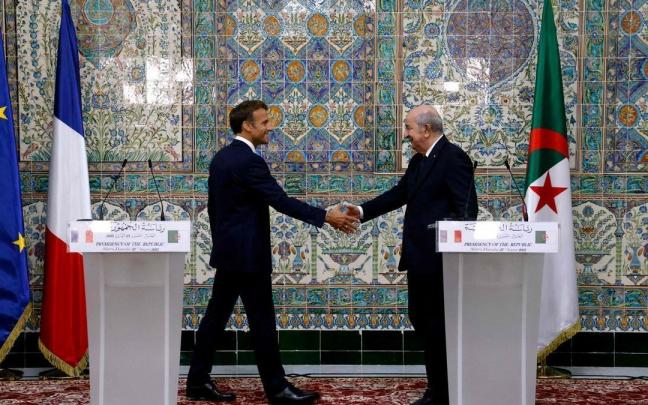 Macron se reúne en en Argel con el presidente Abdelmadjid Tebboune. Macron se reúne en en Argel con el presidente Abdelmadjid Tebboune.