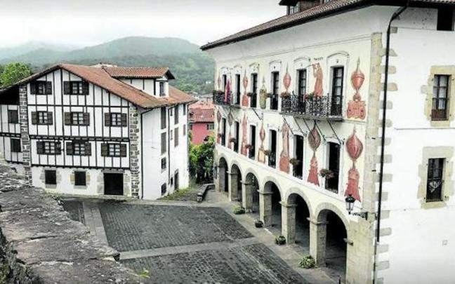 El Ayuntamiento de Bera. El Ayuntamiento de Bera.