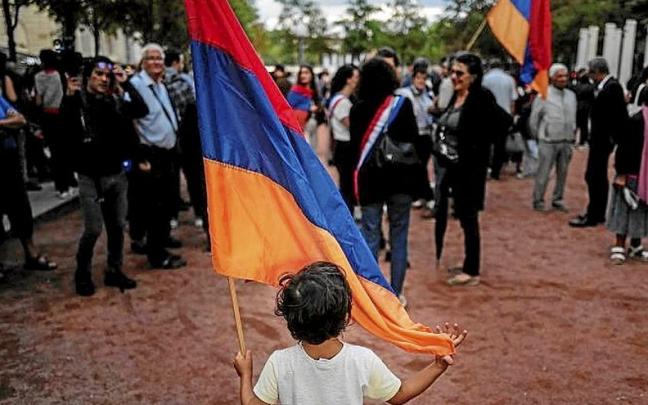 Armenios en una manifestación contra Azerbaiyán. Armenios en una manifestación contra Azerbaiyán.