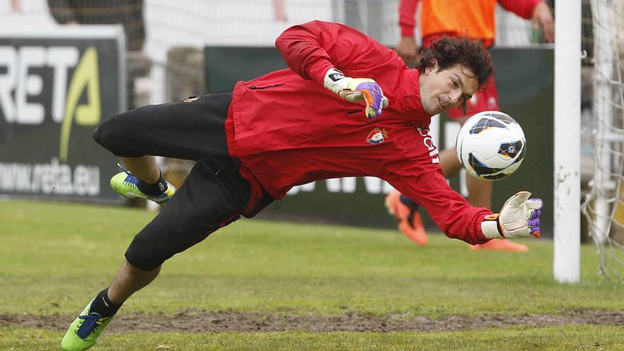 Ricardo López durante su época en Osasuna.