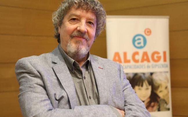 Leopold Carreras, tras la charla que ofreci&oacute; en la UPV/EHU, organizada por Alcagi.