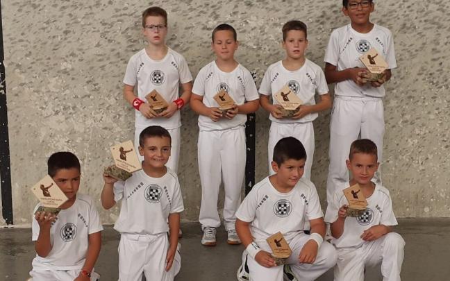 Finalak jokatu zituzten 8 pilotariak beren garaikurrekin.