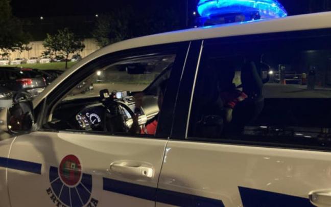 Coche patrulla de la Ertzaintza.