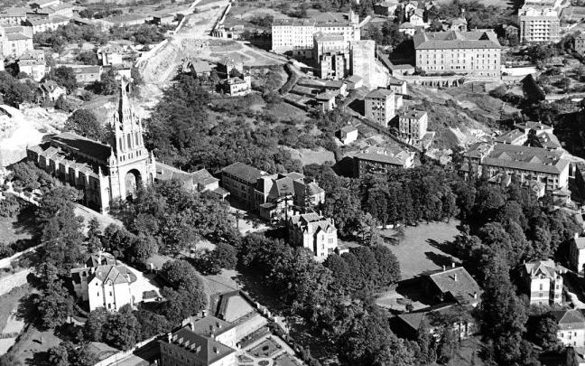 La imagen es de 1959, un escenario idílico que empieza a ser trastocado por la construcción de la nueva salida viaria de Bilbao. La imagen es de 1959, un escenario idílico que empieza a ser trastocado por la construcción de la nueva salida viaria de Bilbao.