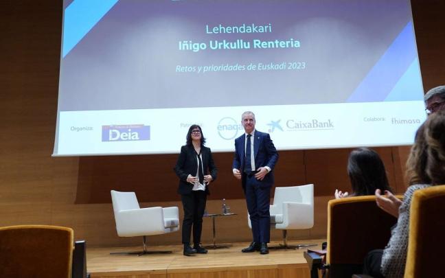 Urkullu, junto a la directora de Deia, Marta Martín, en el Encuentro DEIA ‘Euskadi 2023, retos y prioridades’. Urkullu, junto a la directora de Deia, Marta Martín, en el Encuentro DEIA ‘Euskadi 2023, retos y prioridades’.