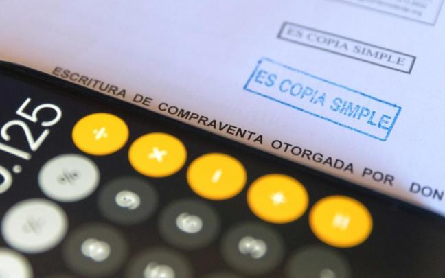 El encarecimiento de las hipotecas amenaza con quebrar la economía familiar de miles de hogares en el Estado.